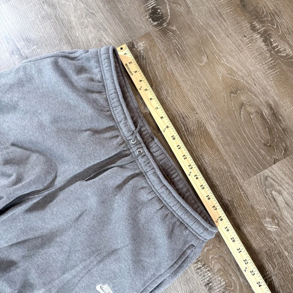 Nike‎ Men's Club Fleece Joggers Gray Back Pocket Elastic Waistband Size XL